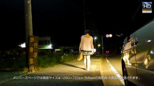 [Mesubuta-130821_694] Pedestrian warning of a woman walking in the street Caution Takagi Miwa - Threesome
